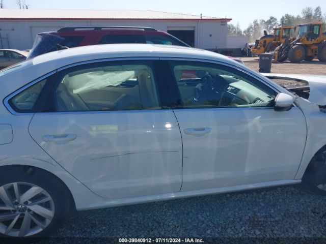 1VWBA7A33JC050248 Volkswagen Passat 2.0t Se