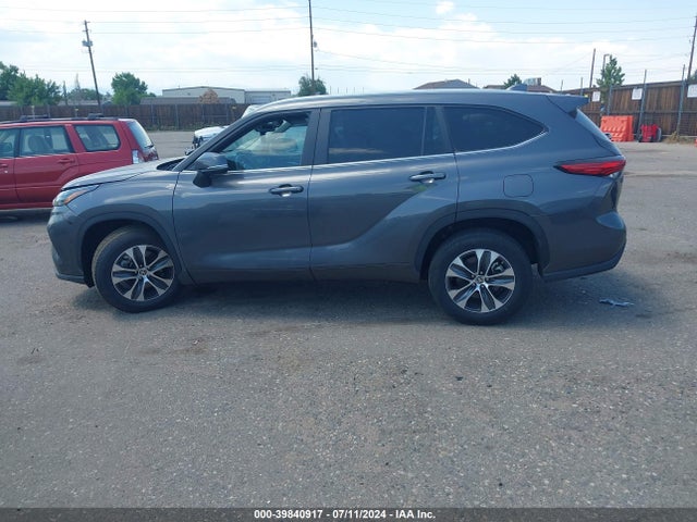 Toyota Highlander Xle 2023 5TDKDRAH7PS007623 Image 14