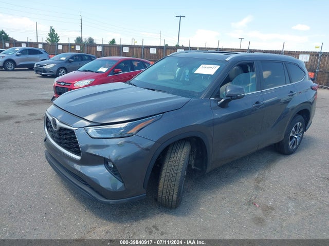 Toyota Highlander Xle 2023 5TDKDRAH7PS007623 Image 2