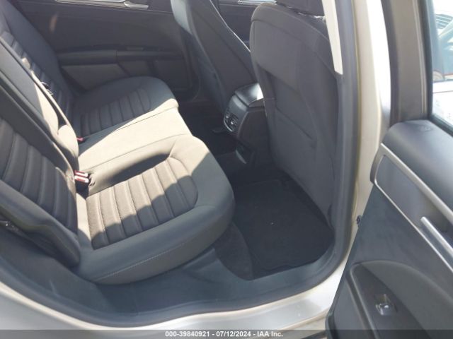 3FA6P0H70HR412850 Ford FUSION SE