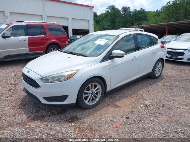 Ford FOCUS SE 2016 1FADP3K28GL360886 Image 2
