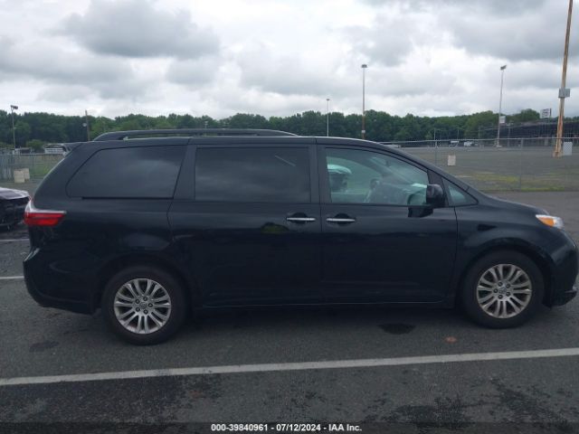 5TDYK3DC8GS696472 Toyota Sienna Xle Premium 8 Passenger