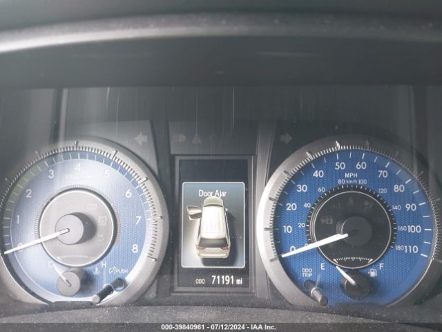 5TDYK3DC8GS696472 Toyota Sienna Xle Premium 8 Passenger