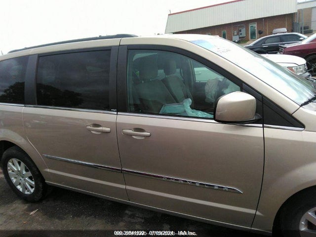 2C4RC1BG8ER134217 Chrysler Town & Country Touring