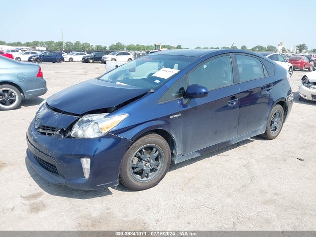 Toyota Prius Two 2015 JTDKN3DU5F1987108 Image 2