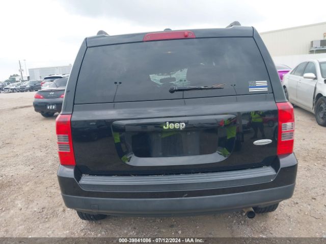 1C4NJPFB5GD536966 Jeep Patriot Latitude