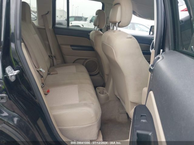 1C4NJPFB5GD536966 Jeep Patriot Latitude