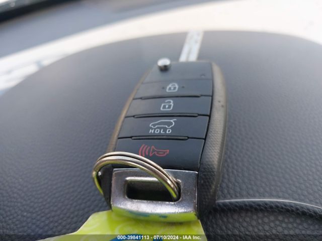 KNDJN2A22K7001081 KIA Soul