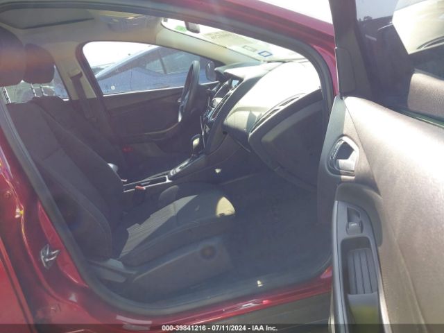 1FADP3H28HL303323 Ford FOCUS SEL