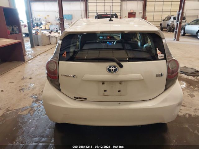 JTDKDTB31E1070033 Toyota Prius C Four