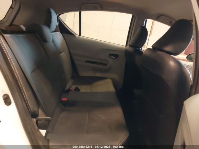 JTDKDTB31E1070033 Toyota Prius C Four