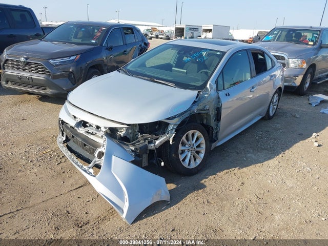 Toyota COROLLA LE 2020 5YFHPRAE9LP028354 Image 2
