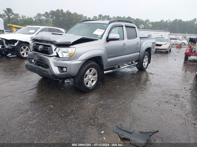 Toyota Tacoma Base V6 2015 3TMLU4EN4FM174138 Image 2