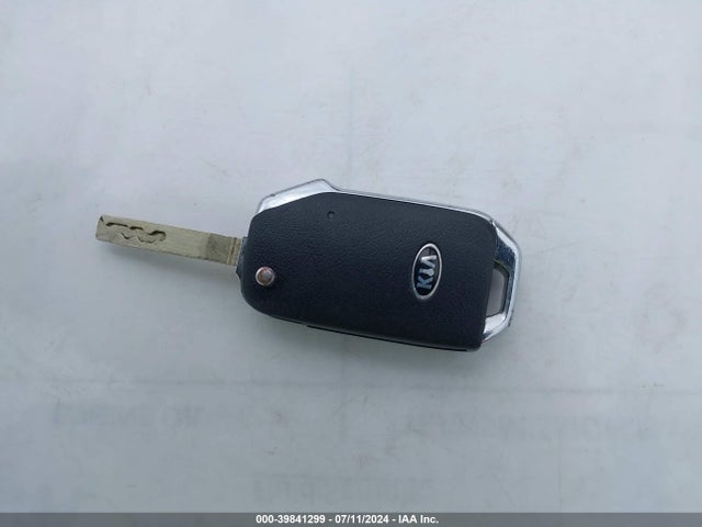 KIA SOUL S 2020 KNDJ23AU8L7723267 Image 11