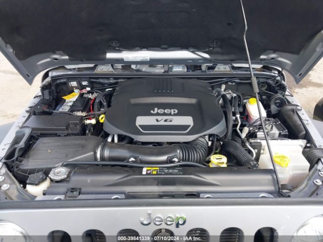 1C4BJWCGXHL694711 Jeep Wrangler Rubicon 4x4