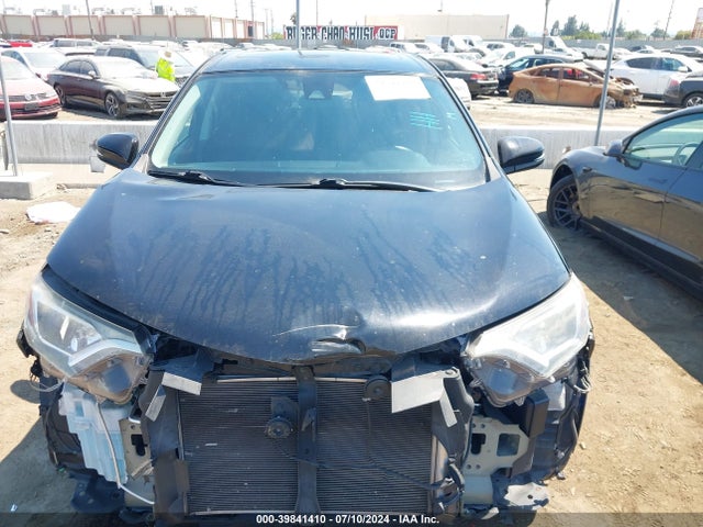 Toyota Rav4 Xle 2018 2T3WFREV7JW443843 Image 12