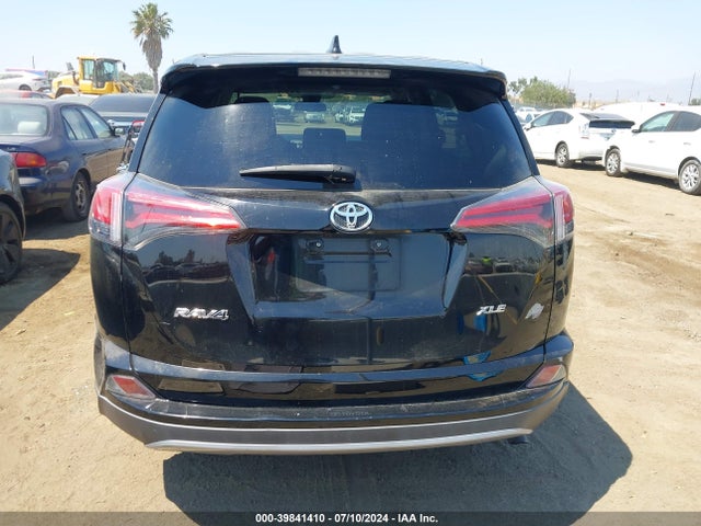 Toyota Rav4 Xle 2018 2T3WFREV7JW443843 Image 16
