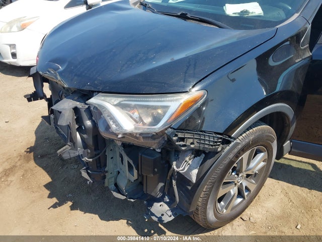 Toyota Rav4 Xle 2018 2T3WFREV7JW443843 Image 6