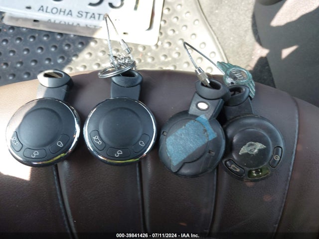 2010 MINI COOPER WMWMR3C56ATZ19384 Photo 10