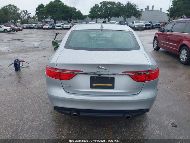 Jaguar Xf 25t Prestige 2018 SAJBE4FX8JCY67220 Image 16