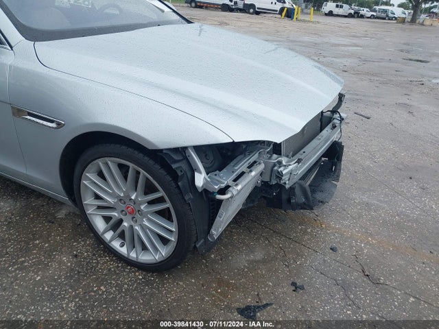 Jaguar Xf 25t Prestige 2018 SAJBE4FX8JCY67220 Image 18