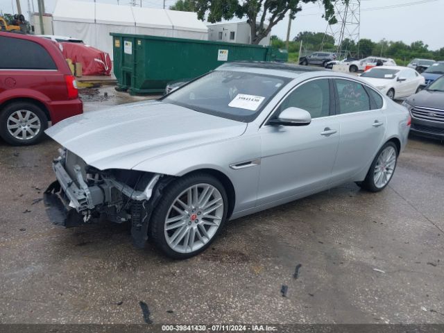 2018 JAGUAR XF SAJBE4FX8JCY67220 Photo 1