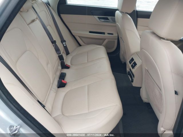 2018 JAGUAR XF SAJBE4FX8JCY67220 Photo 7