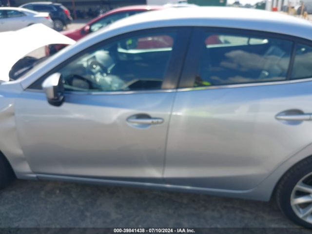 3MZBN1V75HM111381 Mazda Mazda3 Touring