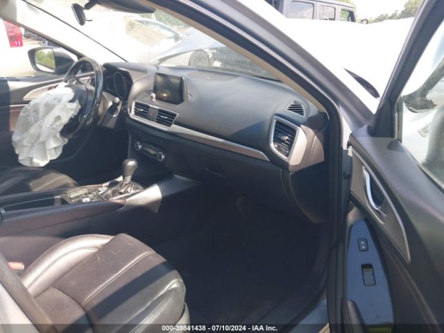 3MZBN1V75HM111381 Mazda Mazda3 Touring