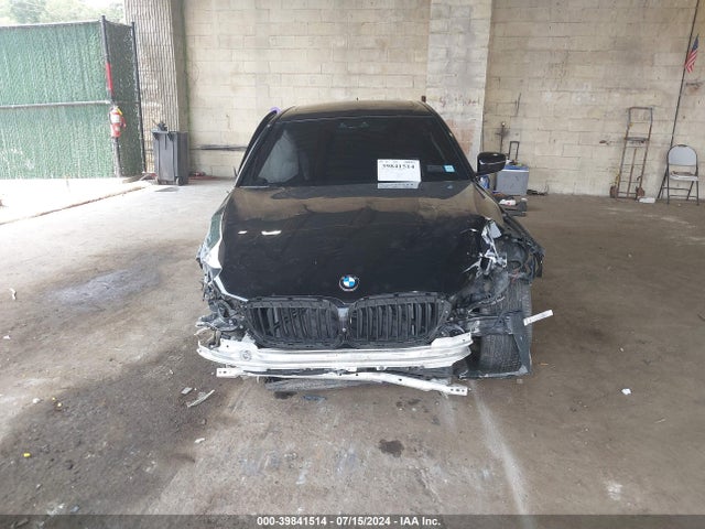 WBAJE7C5XJWC57297 BMW 540i Xdrive