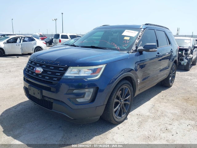 Ford EXPLORER XLT 2017 1FM5K7D86HGC20217 Image 2