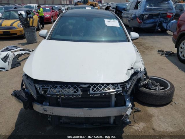 WDD3G4EB6KW033004 Mercedes-Benz A 220