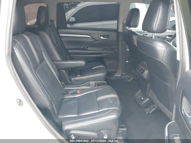 5TDKZRFHXJS542883 Toyota Highlander Se