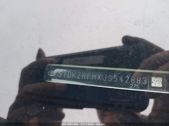 5TDKZRFHXJS542883 Toyota Highlander Se