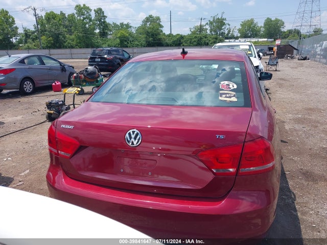 1VWAT7A38FC052090 Volkswagen Passat 1.8t Wolfsburg Edition