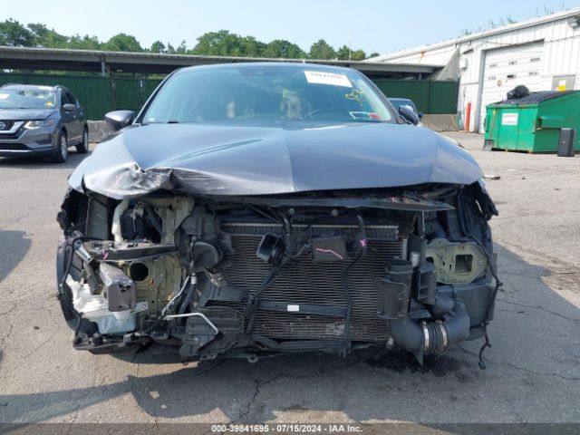 19UDE2F34KA001697 Acura Ilx Standard