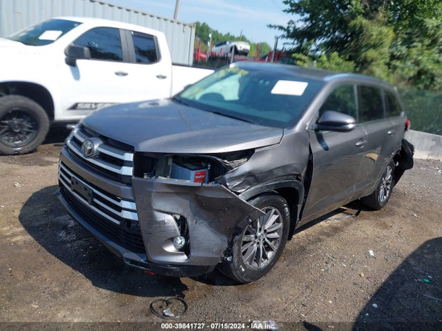 Toyota Highlander Xle 2017 5TDJZRFH6HS515329 Image 2