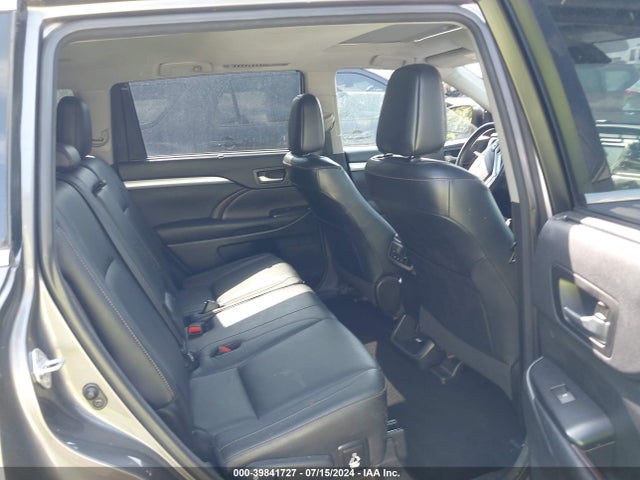 Toyota Highlander Xle 2017 5TDJZRFH6HS515329 Image 8