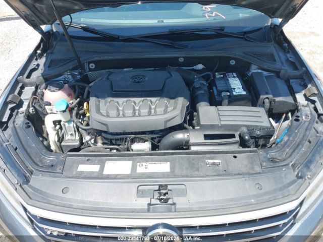 1VWAA7A33JC021151 Volkswagen Passat 2.0t R-line/2.0t S