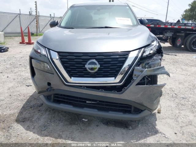5N1BT3AA6PC880280 Nissan Rogue S Fwd