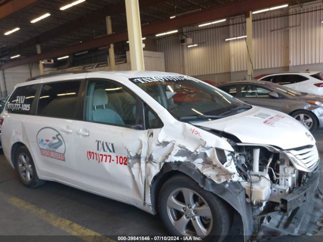 5TDKK3DC4FS568783 Toyota Sienna Le 8 Passenger