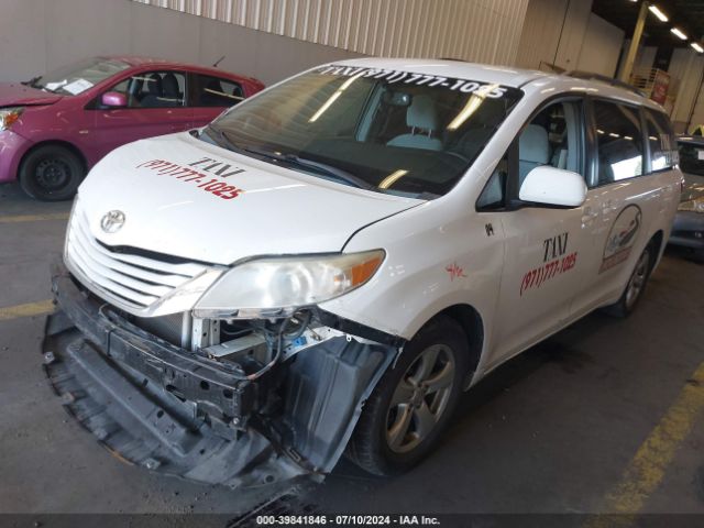 5TDKK3DC4FS568783 Toyota Sienna Le 8 Passenger