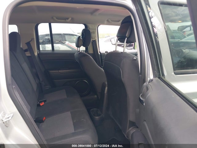 39841880 :رقم المزاد ، 1C4NJRBB5ED528302 vin ، 2014 Jeep Patriot Sport مزاد بيع