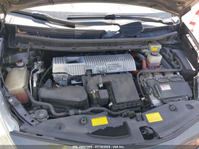 JTDZN3EU7EJ010841 Toyota Prius V Three