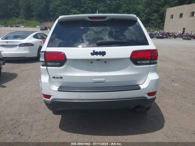 1C4RJFAG0JC465171 Jeep Grand Cherokee Upland 4x4