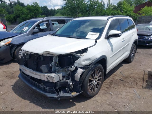 5TDJZRFH8JS802144 Toyota Highlander Se