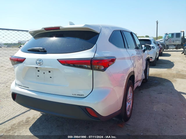 Toyota Highlander Le 2021 5TDBZRBH0MS544409 Image 4