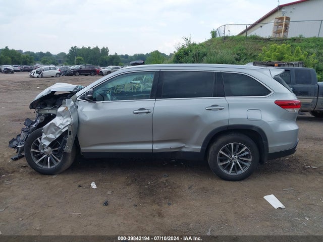 Toyota Highlander Xle 2019 5TDJZRFH6KS623005 Image 14