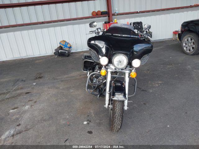 2006 HARLEY-DAVIDSON FLHTCUI 1HD1FCW1X6Y654050 Photo 4