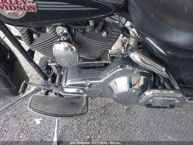 2006 HARLEY-DAVIDSON FLHTCUI 1HD1FCW1X6Y654050 Photo 8